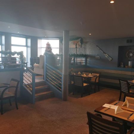 בוקי Marine Hotel מראה חיצוני תמונה